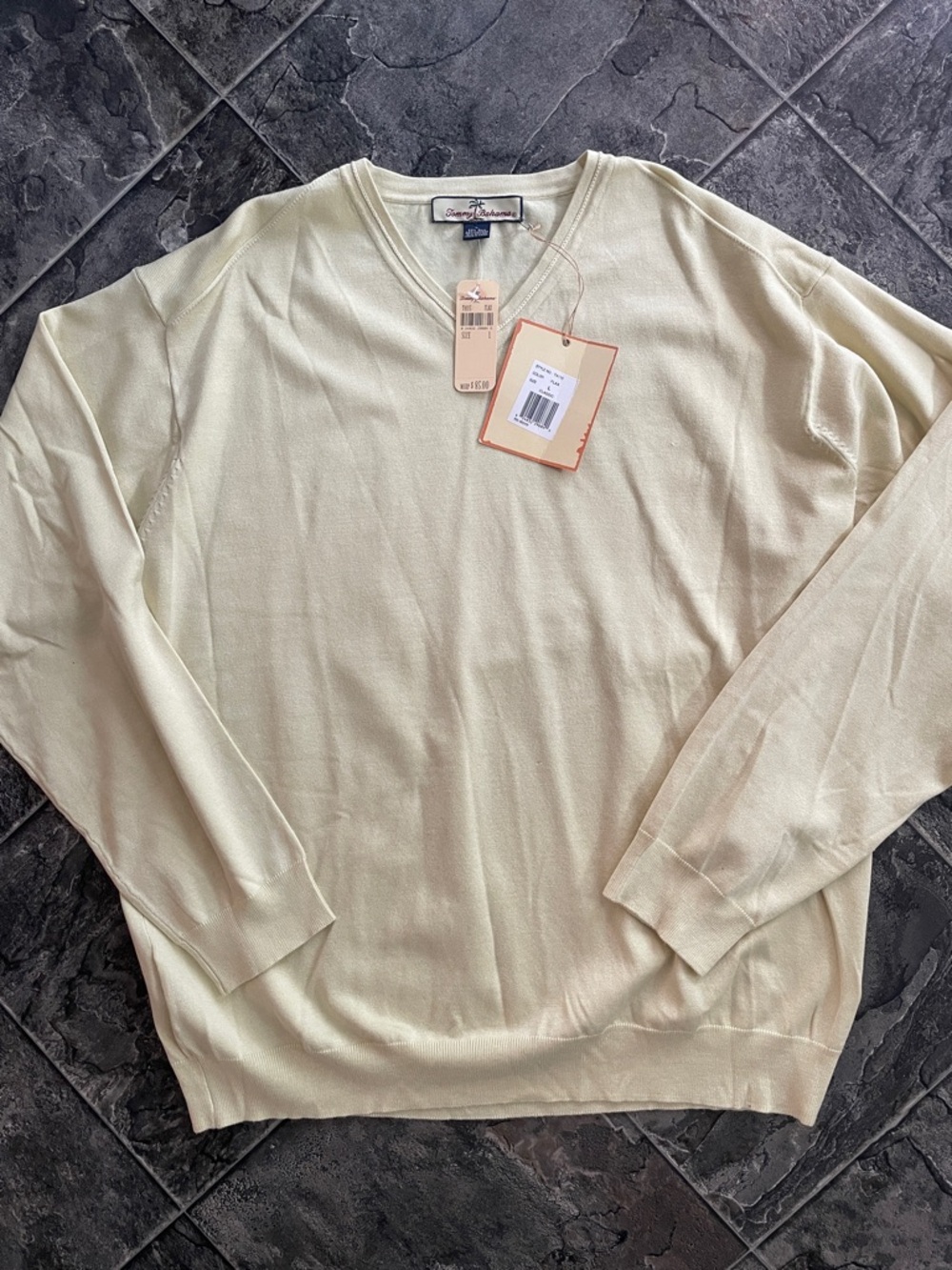 ⭐️NWT TOMMY BAHAMA Silk V-Neck Quiet Luxury Sweater in Light Flax Yellow